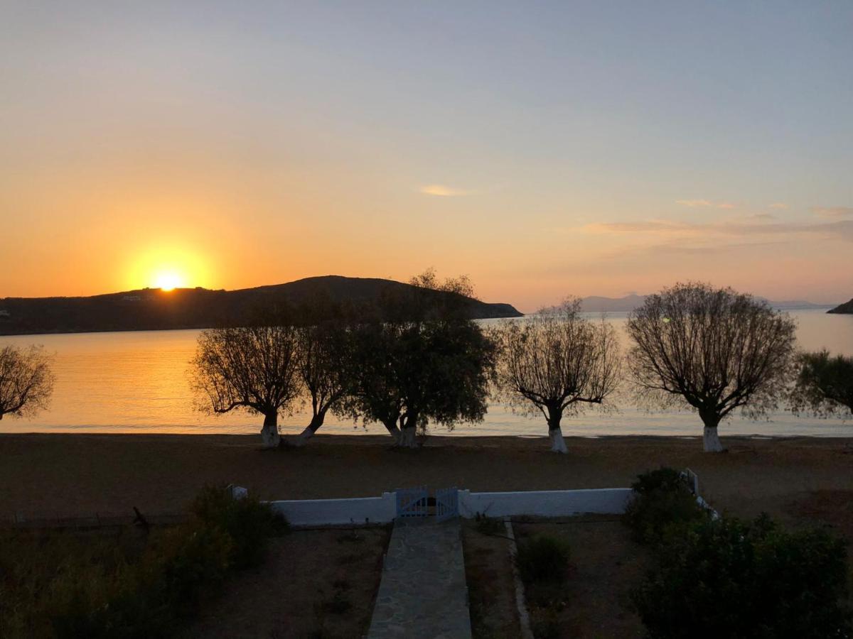Galazio Seaside Apartments Livadákia Kültér fotó