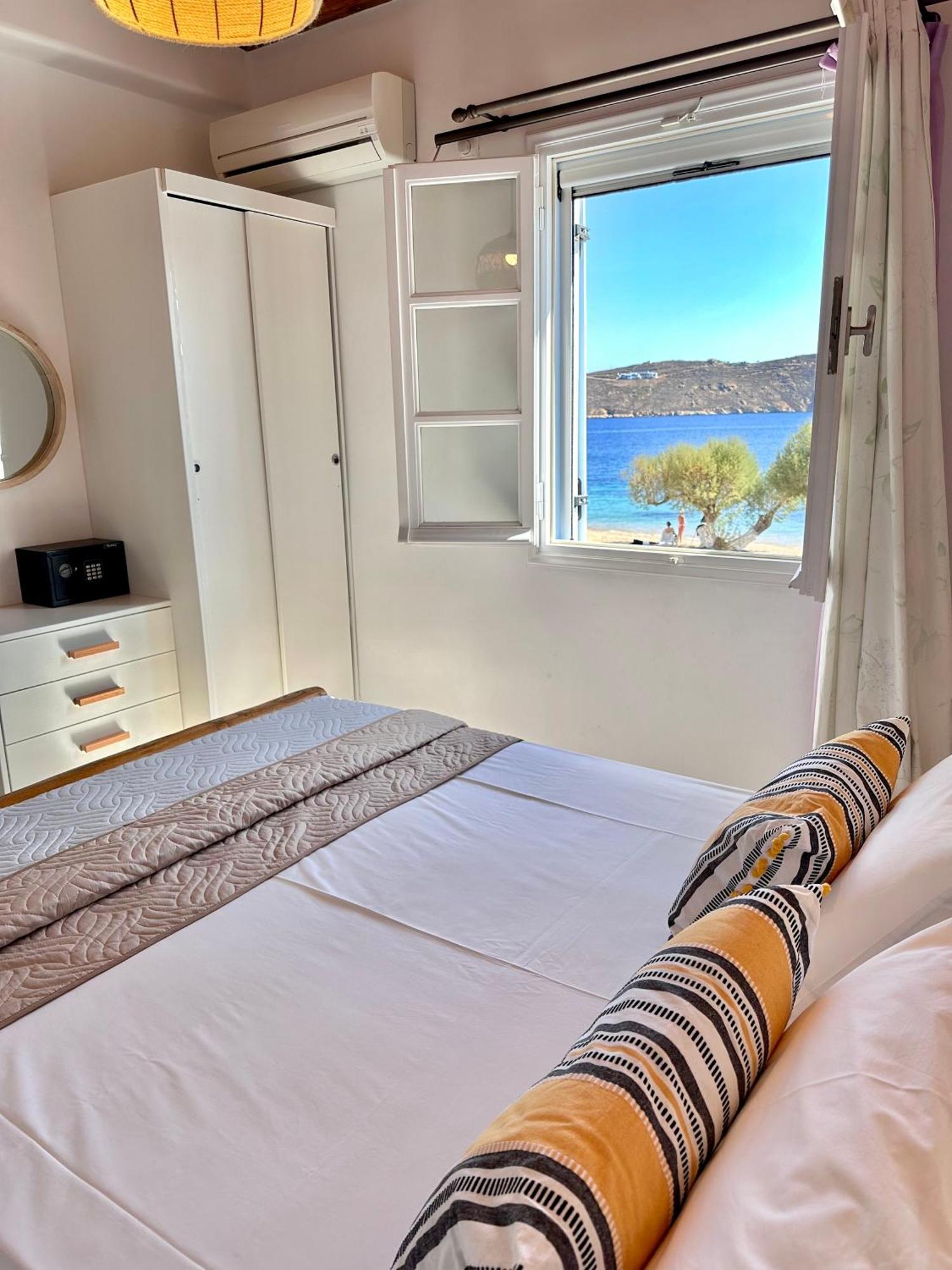 Galazio Seaside Apartments Livadákia Kültér fotó