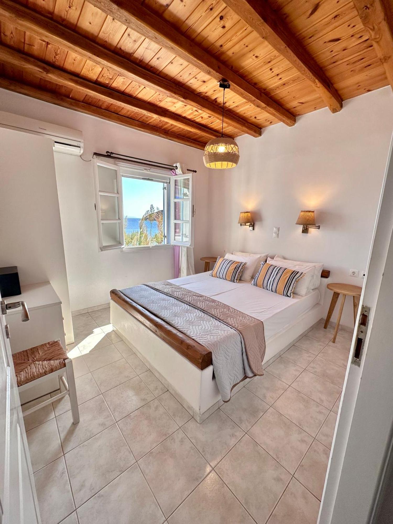 Galazio Seaside Apartments Livadákia Kültér fotó