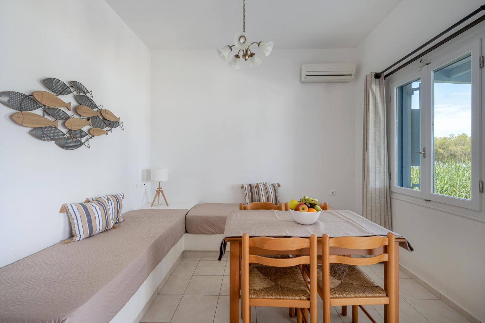 Galazio Seaside Apartments Livadákia Kültér fotó