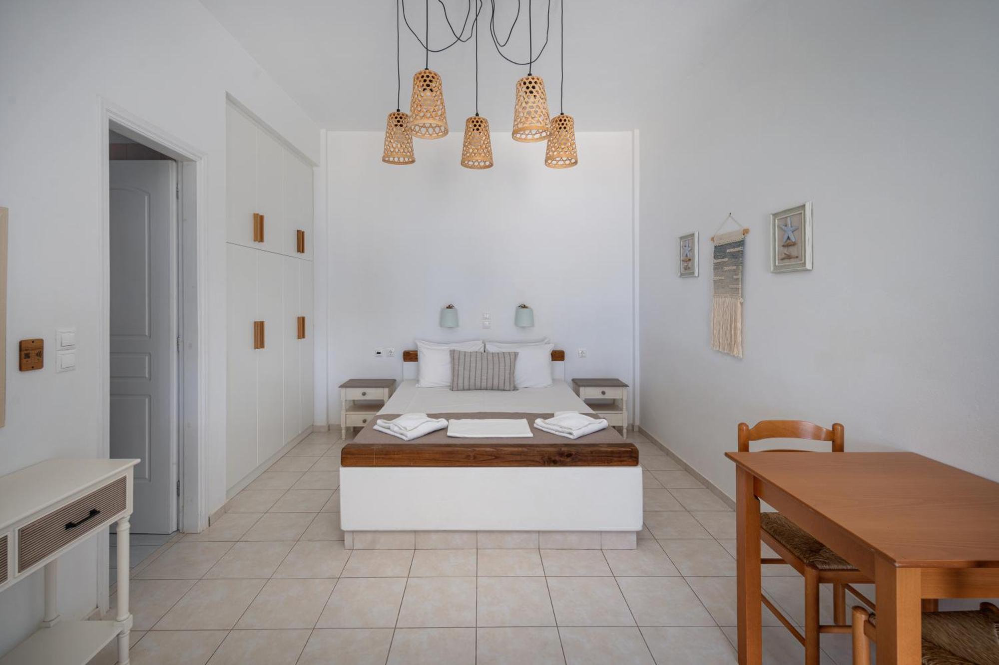 Galazio Seaside Apartments Livadákia Kültér fotó