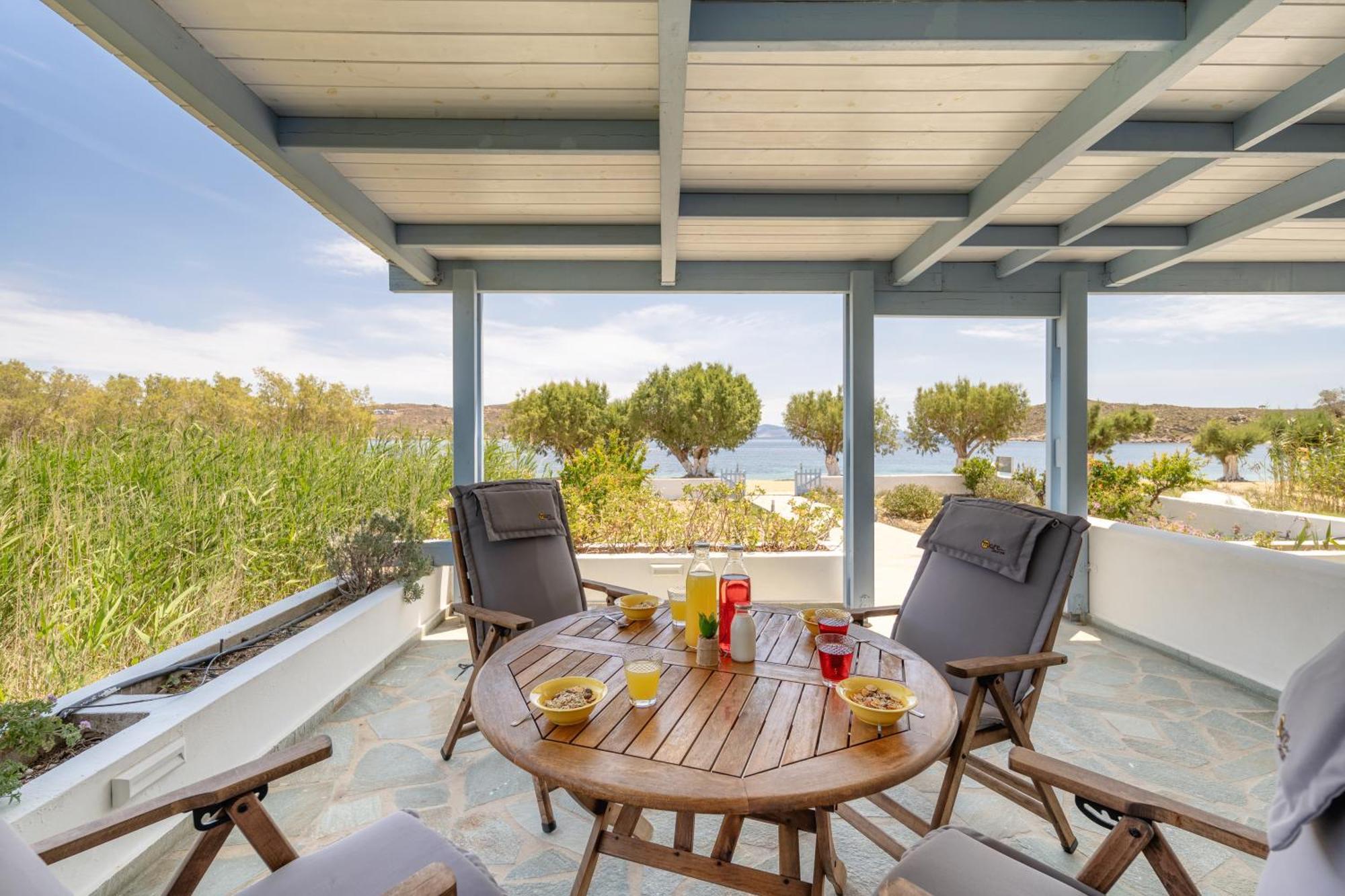 Galazio Seaside Apartments Livadákia Kültér fotó